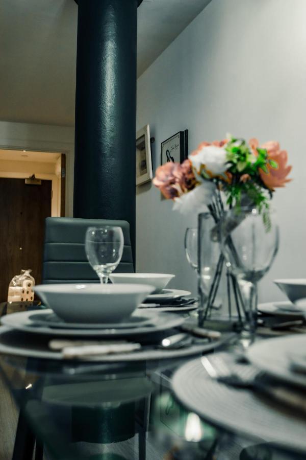 Bv Cosy Basement Apartment At Conditioning House Bradford  Exterior photo